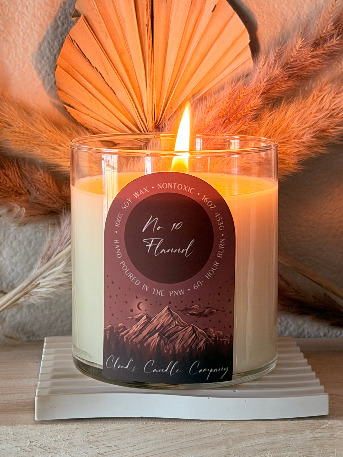 No. 10 Flannel - 16oz Candle